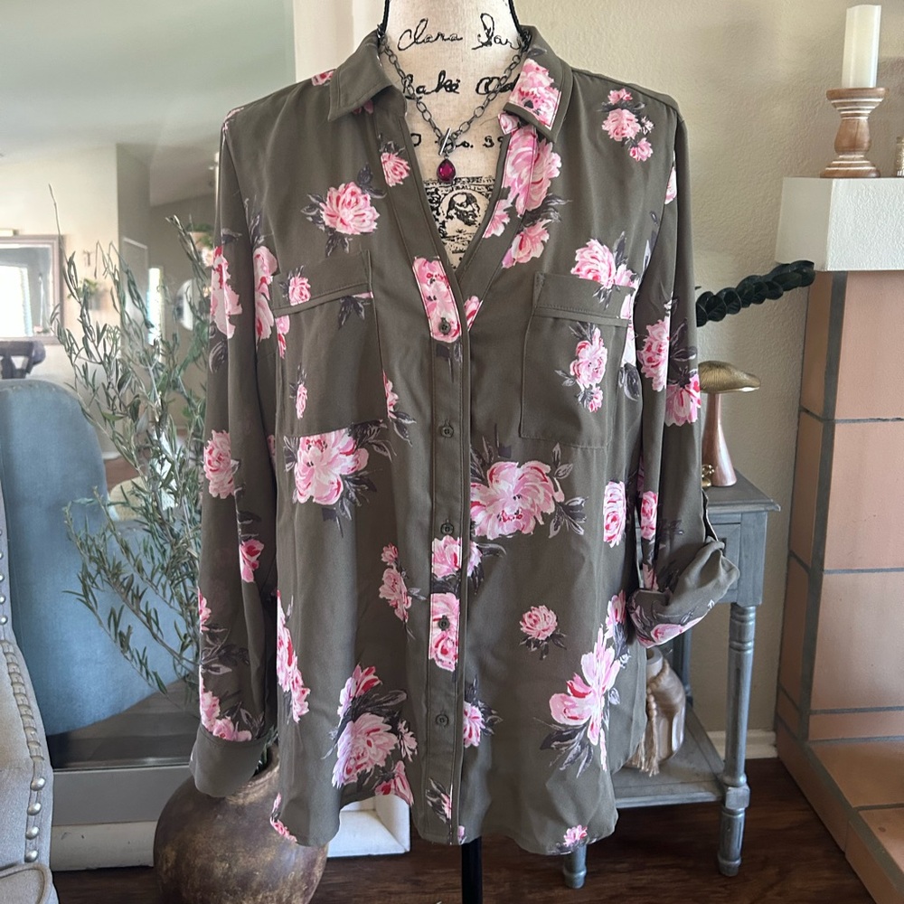 Candie's Pink Floral Button-Down Shirt